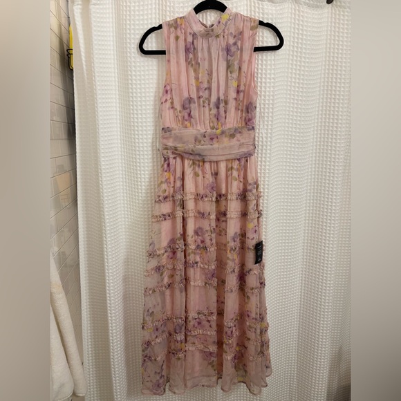 Lulus Dresses & Skirts - Lulu's Blush Floral Maxi Dress